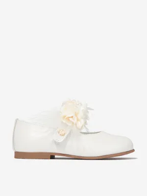 Andanines Girls Leather Flower Strap Shoes in Beige